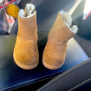 Toddler uggs!!